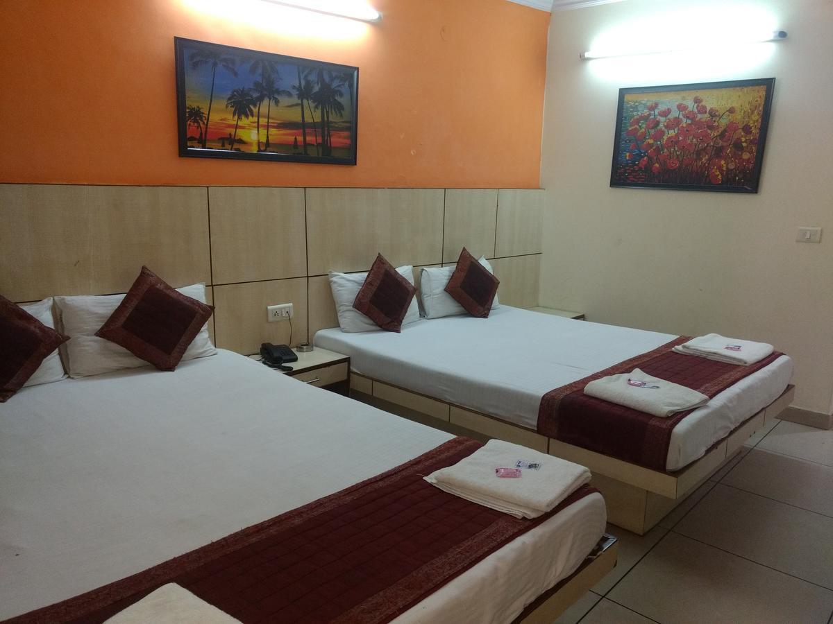 Hotel Sun Village Near New Delhi Railway Station Ngoại thất bức ảnh